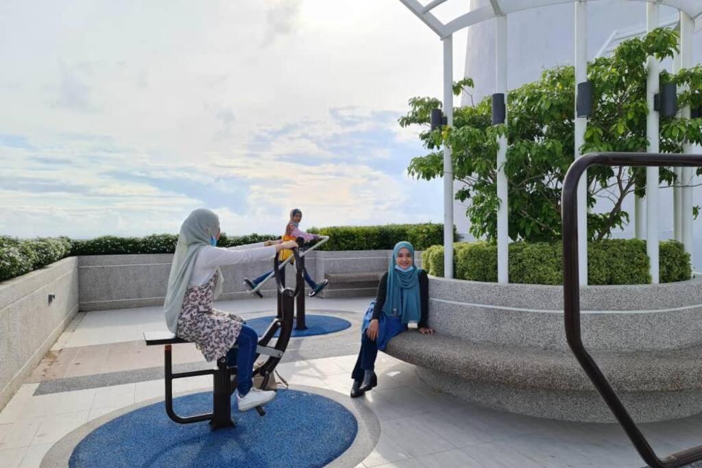 Mizrai Troika Homestay With Kota Bharu City View ภายนอก รูปภาพ
